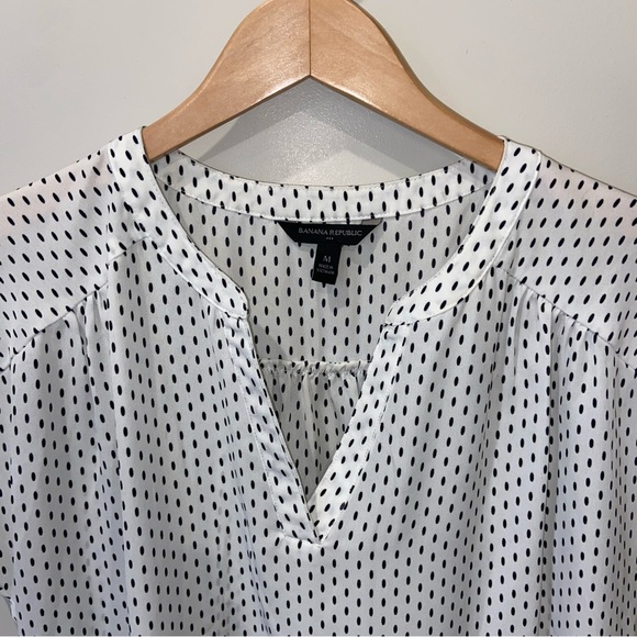 Banana Republic Blouse - Picture 2 of 3